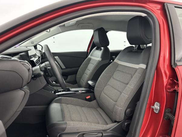 Vente en ligne Citroën C4 PureTech 130ch Feel Pack EAT8 au prix de 14 990 €