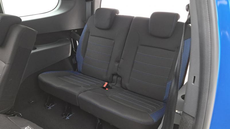 Vente en ligne Dacia Lodgy  1.5 Blue dCi 115ch Manuelle/6 15-ans celebration au prix de 16 550 €