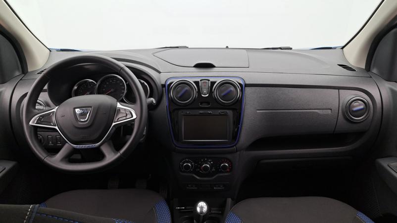 Vente en ligne Dacia Lodgy  1.5 Blue dCi 115ch Manuelle/6 15-ans celebration au prix de 16 550 €