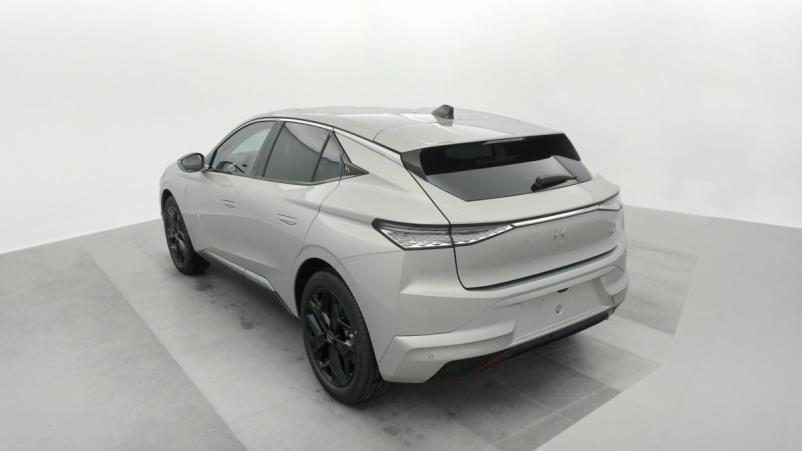 Vente en ligne Ds DS4 Hybride 136 e-DCT6 Pallas au prix de 31 390 €