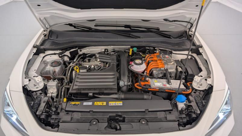Vente en ligne Seat Leon 1.4 E-HYBRID 245 CH DSG6 VZ au prix de 27 470 €