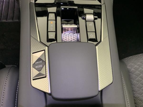 Vente en ligne Ds DS4 Hybride 136 e-DCT6 Pallas au prix de 31 390 €
