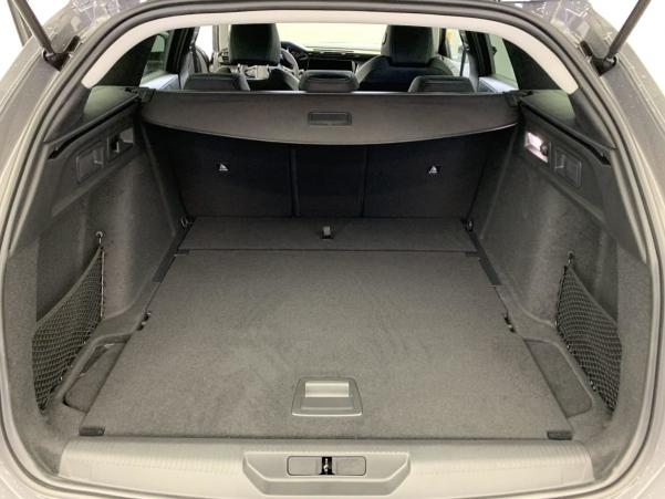 Vente en ligne Peugeot 308 SW BlueHDi 130ch S S EAT8 Allure au prix de 29 020 €