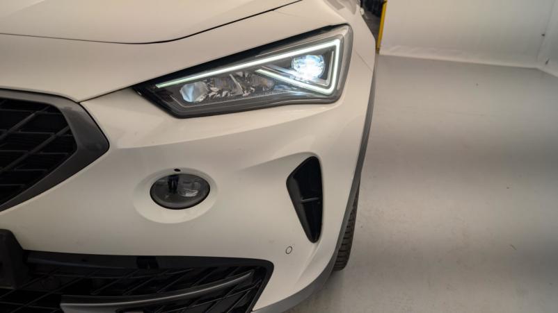 Vente en ligne Cupra Formentor 1.4 E-HYBRID 245 CH DSG6 VZ au prix de 31 590 €