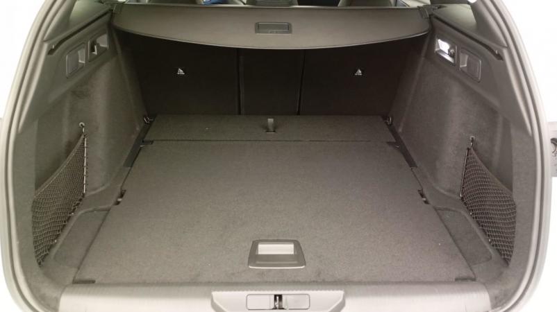 Vente en ligne Peugeot 308 SW BlueHDi 130ch S S EAT8 Allure au prix de 29 020 €