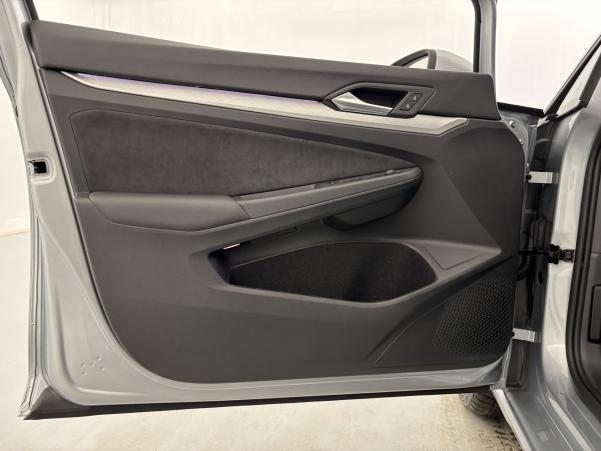 Vente en ligne Volkswagen Golf 1.5 eTSI 116ch VW Edition DSG7 - Garantie 3 ans Volkswagen au prix de 30 990 €