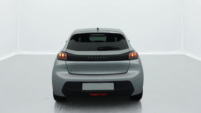 Vente en ligne Peugeot 208 50 KWH 136CH STYLE au prix de 20 260 €