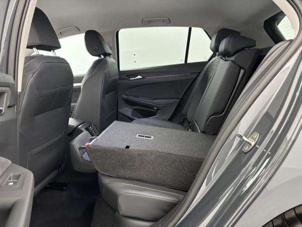 Vente en ligne Volkswagen Golf 1.5 eTSI 116ch VW Edition DSG7 - Garantie 3 ans Volkswagen au prix de 31 790 €