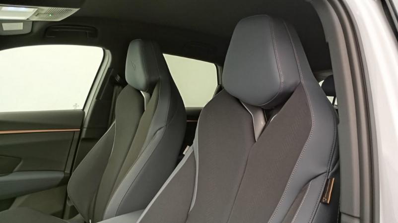 Vente en ligne Cupra Terramar 1.5 eTSI Hybrid 150 ch DSG7 V au prix de 38 090 €