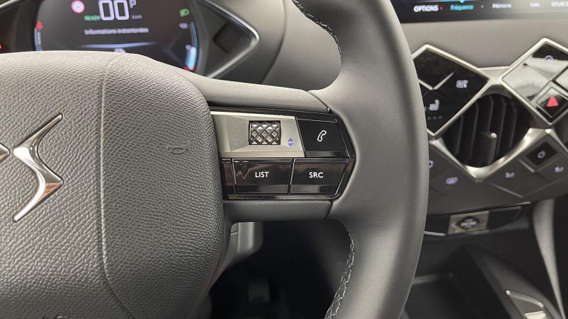 Vente en ligne Ds Ds3 Crossback Ds3 crossback E-Tense Rivoli 136ch au prix de 31 400 €