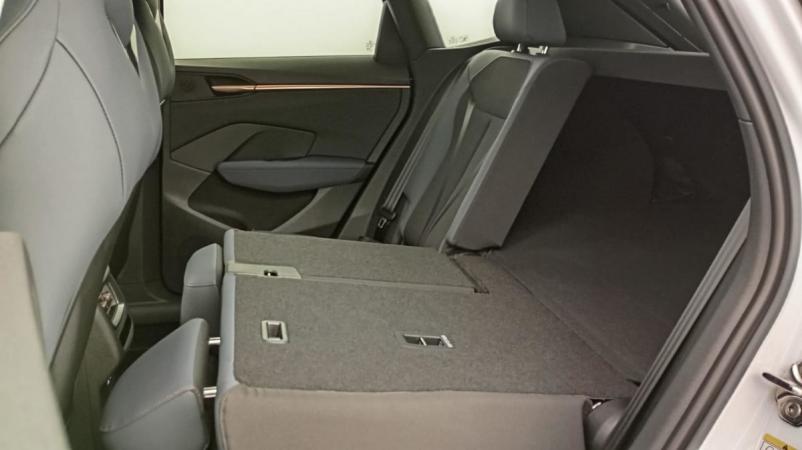 Vente en ligne Cupra Terramar 1.5 eTSI Hybrid 150 ch DSG7 V au prix de 38 090 €