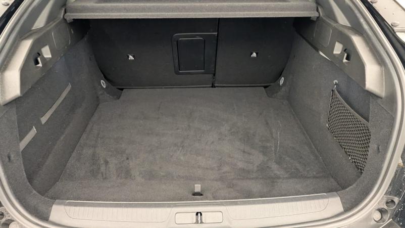 Vente en ligne Peugeot 408 PureTech 130 ch S S EAT8 Allure au prix de 25 720 €