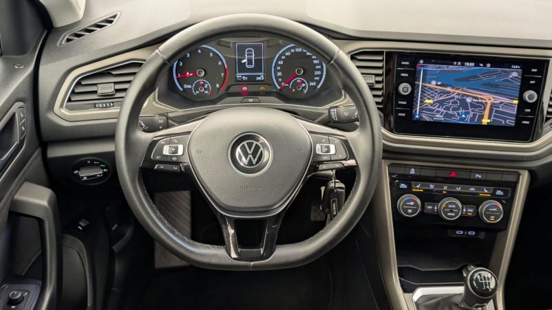 Vente en ligne Volkswagen T-Roc 1.0 TSI 110 Start Stop BVM6 Lounge au prix de 21 810 €