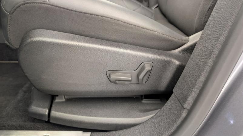 Vente en ligne Citroën C5 Aircross PureTech 130 S S EAT8 Shine Pack au prix de 25 410 €