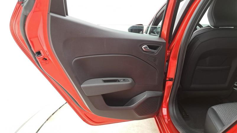 Vente en ligne Renault Clio 5P 1.0 TCe 90ch Manuelle/6 Intens au prix de 15 530 €