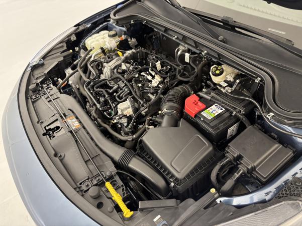 Vente en ligne Ford Focus 1.0 Flexifuel mHEV 125ch ST-Line Suréquipée au prix de 20 990 €