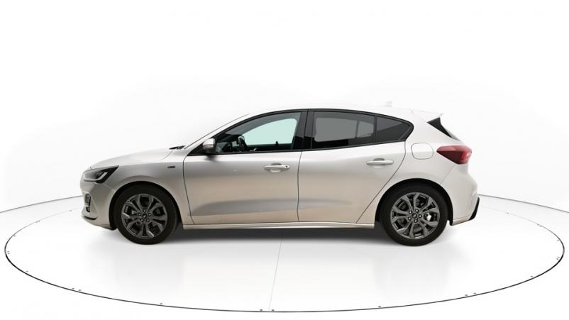 Vente en ligne Ford Focus 5P 1.0 EcoBoost mHEV 155ch Automatique/7 St-line x au prix de 25 680 €
