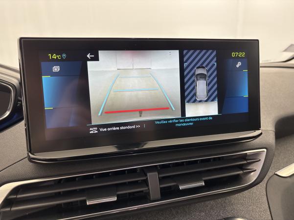 Vente en ligne Peugeot 3008 HYBRID 225ch Allure Pack e-EAT8 + Attelage au prix de 20 990 €