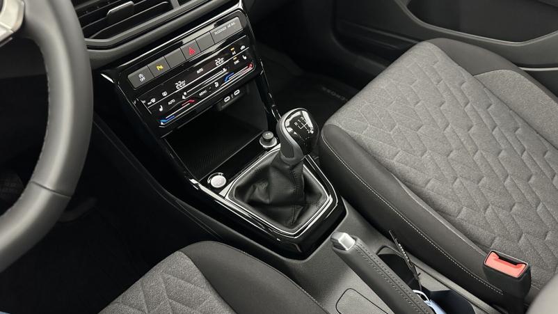 Vente en ligne Volkswagen T-Cross T-cross 1.0 TSI 95ch Life au prix de 24 710 €