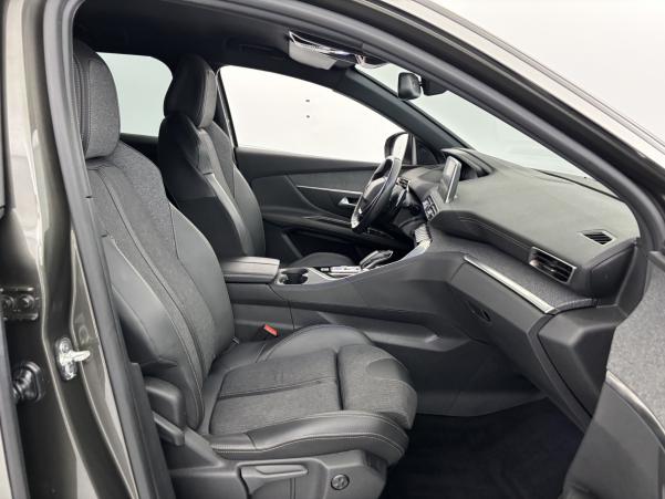 Vente en ligne Peugeot 3008 1.5 BlueHDi 130ch GT Line EAT8 + Attelage au prix de 20 980 €