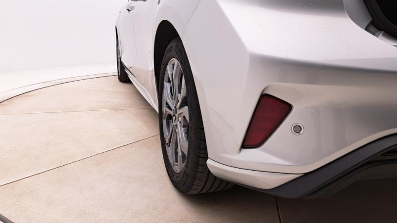 Vente en ligne Ford Focus 5P 1.0 EcoBoost mHEV 155ch Automatique/7 St-line x au prix de 25 680 €