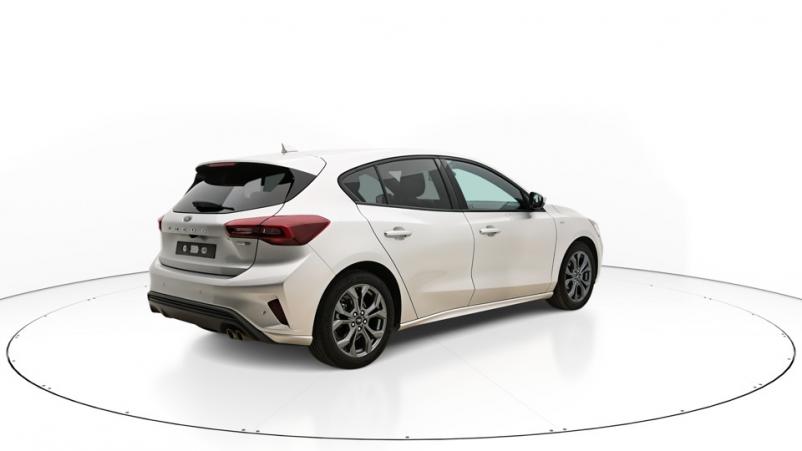 Vente en ligne Ford Focus 5P 1.0 EcoBoost mHEV 155ch Automatique/7 St-line x au prix de 25 680 €