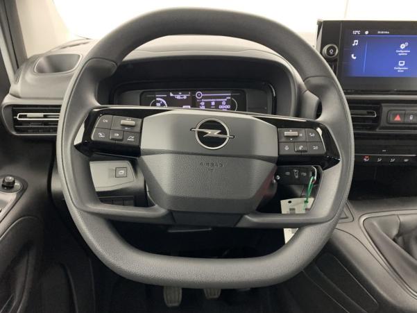 Vente en ligne Opel Combo Cargo CA M BLUEHDI 100 S S BVM6 au prix de 23 250 €
