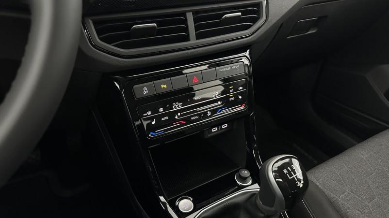 Vente en ligne Volkswagen T-Cross T-cross 1.0 TSI 95ch Life au prix de 24 710 €