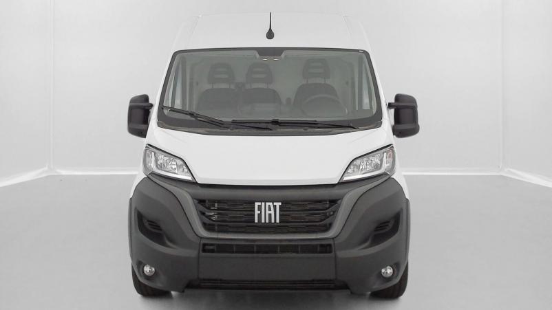 Vente en ligne Fiat Ducato Fourgon Ducato III 3.5 MH2 H3-Power 140ch au prix de 32 580 €
