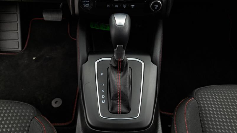 Vente en ligne Ford Focus 5P 1.0 EcoBoost mHEV 155ch Automatique/7 St-line x au prix de 25 680 €