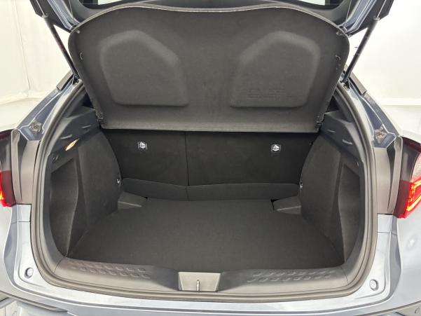 Vente en ligne Toyota C-HR 1.8 Hybride 122ch Design E-CVT au prix de 22 890 €