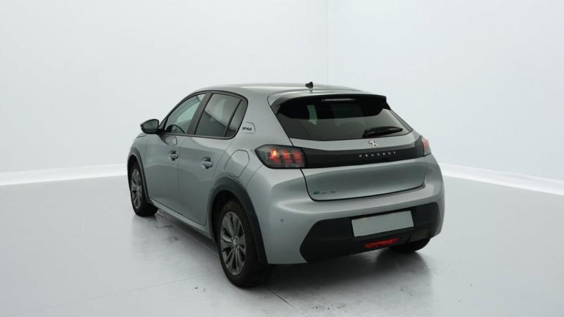 Vente en ligne Peugeot 208 50 KWH 136CH STYLE au prix de 20 260 €