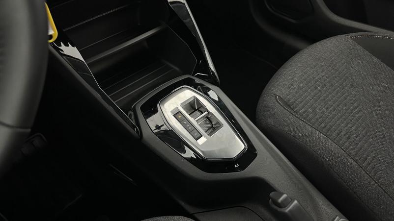 Vente en ligne Peugeot 208 208 II(2) 1.2 Hybrid 100ch Style e-DCS6 au prix de 21 410 €