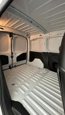 Vente en ligne Peugeot Partner Fourgon Partner III M 650kg BlueHDi 130ch EAT8 au prix de 26 580 €