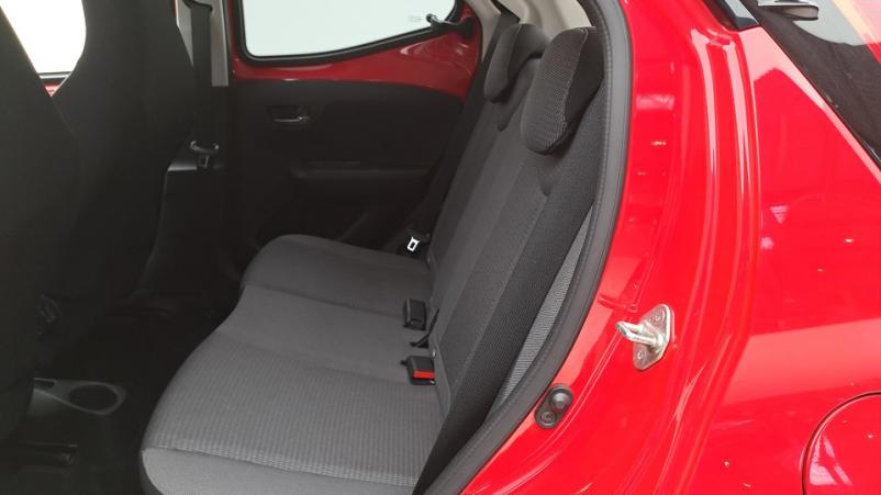 Vente en ligne Toyota Aygo 5P 1.0 VVTi 72ch Automatique/5 X-play au prix de 14 520 €
