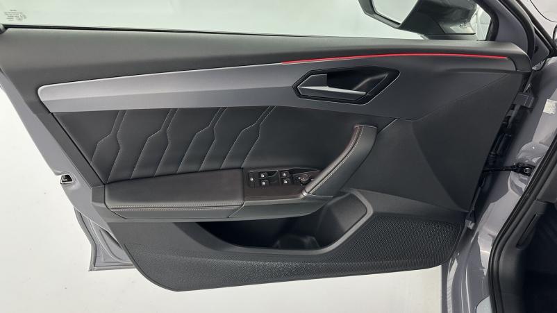 Vente en ligne Cupra Cupra Leon Leon 1.5 eTSI 150ch V DSG7 au prix de 28 700 €