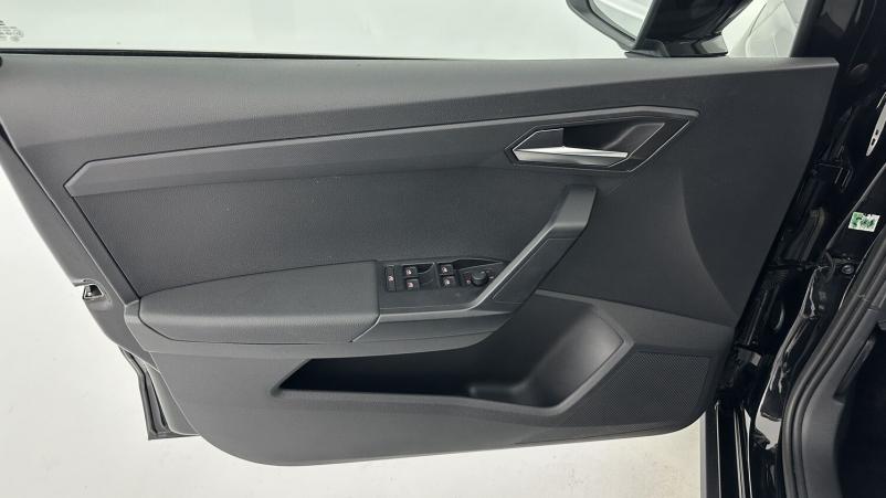 Vente en ligne Seat Arona Arona 1.0 TSI 110ch Style DSG7 au prix de 21 800 €