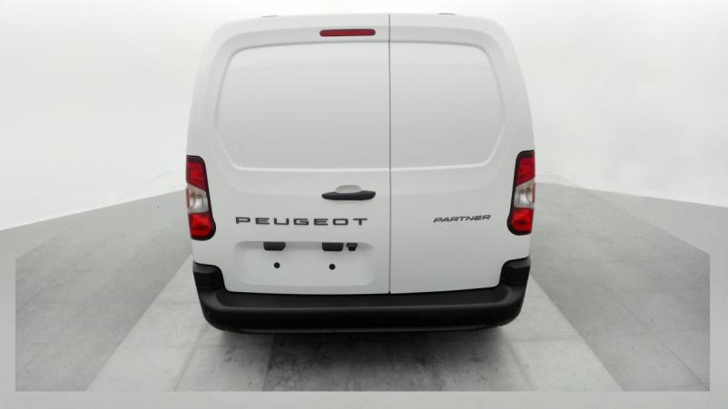 Vente en ligne Peugeot Partner Fourgon M 650 KG BLUEHDI 100 S S BVM6 au prix de 22 010 €