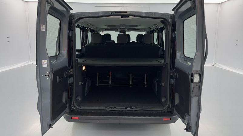 Vente en ligne Nissan Primastar Combi Primastar combi II L2H1 3.0t 2.0 dCi 150ch Acenta au prix de 40 400 €