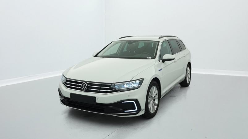 Vente en ligne Volkswagen Passat SW 1.4 TSI Hybride Rechargeable DSG6 GTE au prix de 26 440 €