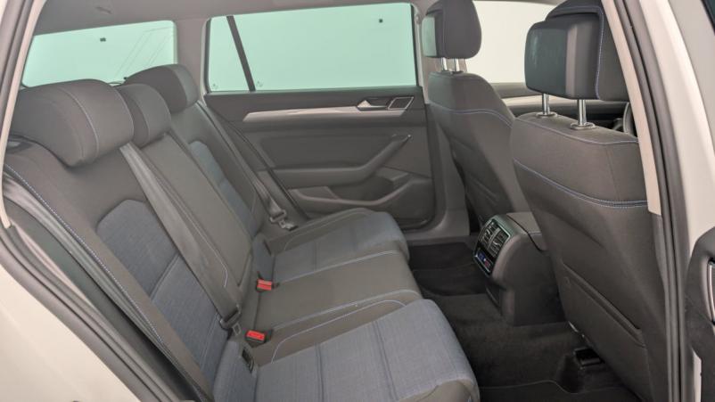 Vente en ligne Volkswagen Passat SW 1.4 TSI Hybride Rechargeable DSG6 GTE au prix de 26 440 €