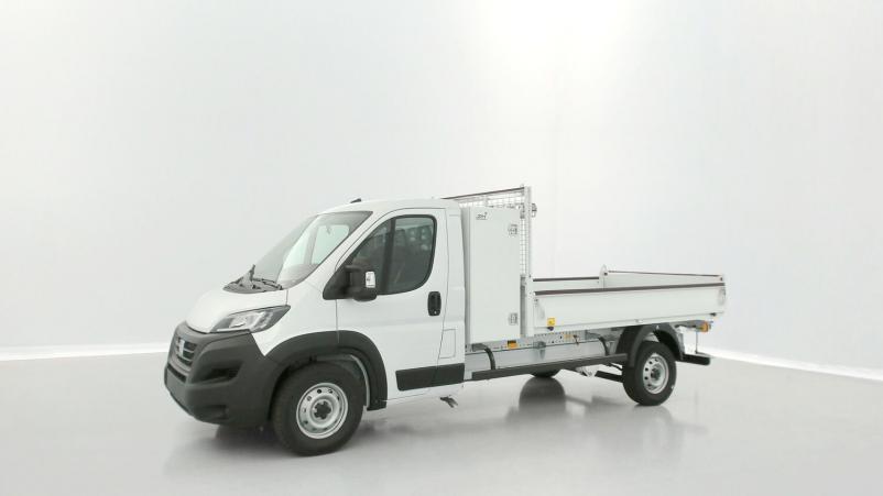 Vente en ligne Fiat Ducato Fourgon Ducato cc 3.5 L 2.2 H3-Power 140ch Maxi Benne Acier + Coffre JPM au prix de 40 500 €