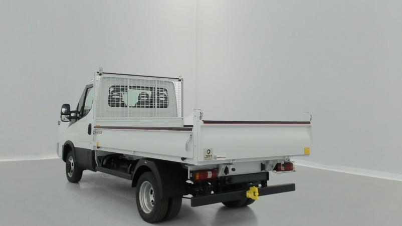 Vente en ligne Iveco Daily Daily III 35C16H 3450 3.0 160ch Q-TOR Benne JPM au prix de 51 660 €