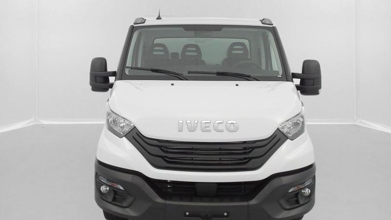 Vente en ligne Iveco Daily Daily III 35C16H 3750 3.0 160ch Benne + Coffre JPM au prix de 52 020 €
