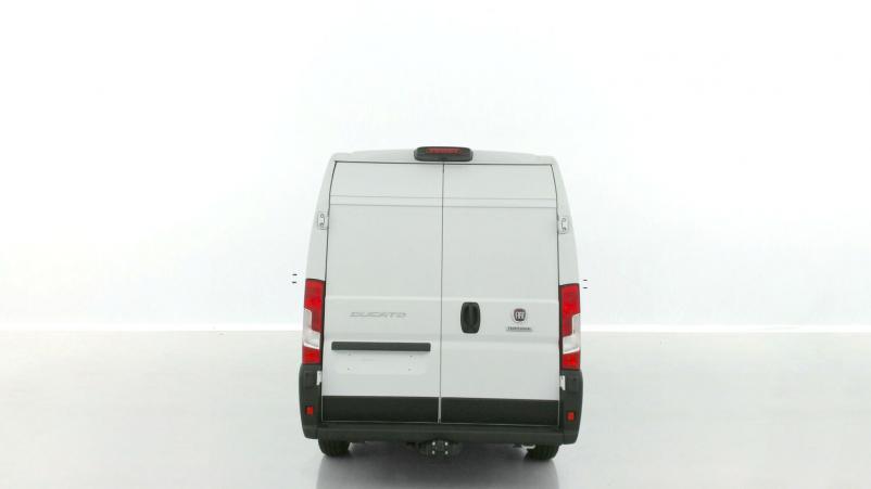 Vente en ligne Fiat Ducato Fourgon Ducato 3.3 LH2 2.2 H3-Power 140ch Pack Pro Lounge Connect au prix de 34 980 €
