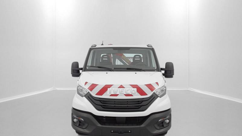 Vente en ligne Iveco Daily Daily 35S14H 3750 2.3 136ch Benne Alu JPM + Grue PK 2900 au prix de 76 080 €