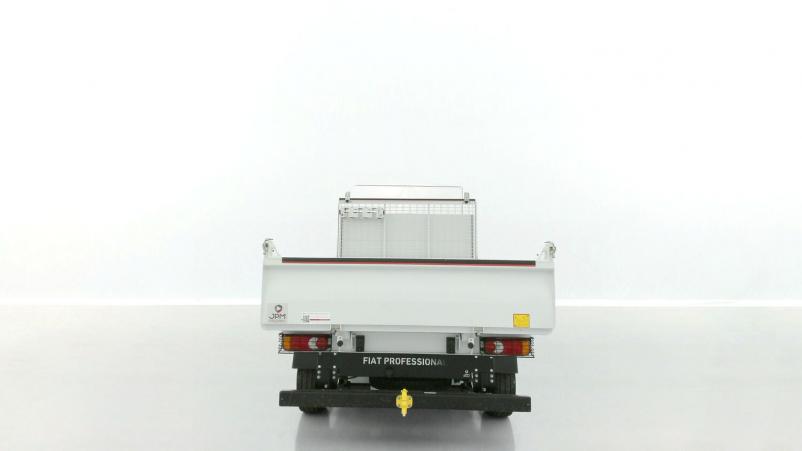 Vente en ligne Fiat Ducato Fourgon Ducato cc 3.5 L 2.2 H3-Power 140ch Maxi Benne Acier + Coffre JPM au prix de 40 500 €
