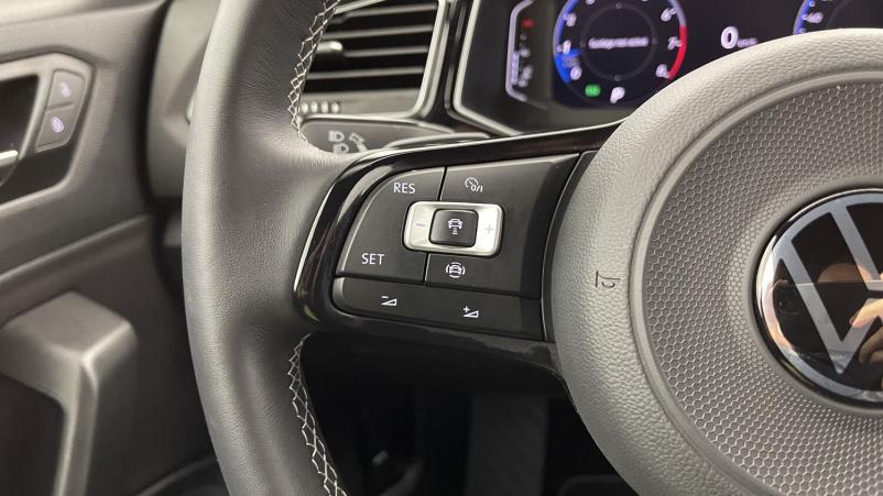 Vente en ligne Volkswagen T-Roc T-roc 2.0 TSI 300ch R 4Motion DSG7 au prix de 31 400 €