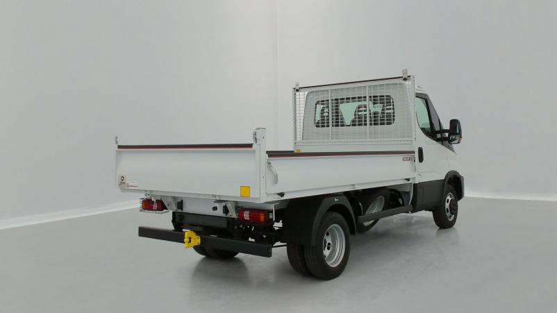 Vente en ligne Iveco Daily Daily III 35C16H 3450 3.0 160ch Q-TOR Benne JPM au prix de 51 660 €