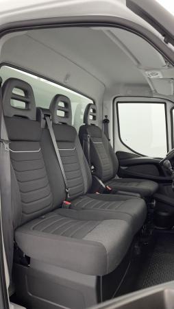 Vente en ligne Iveco Daily Daily III 35C16H 3750 3.0 160ch Benne + Coffre JPM au prix de 52 020 €